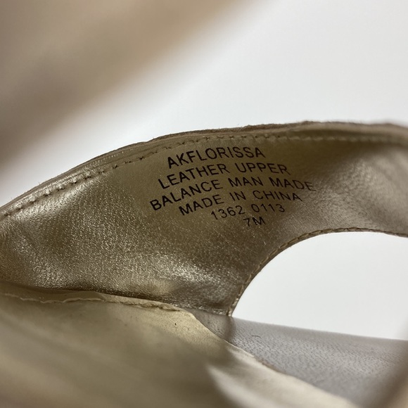 Anne Klein Florissa Tan Leather Platform Heeled Sandals - Picture 10 of 12